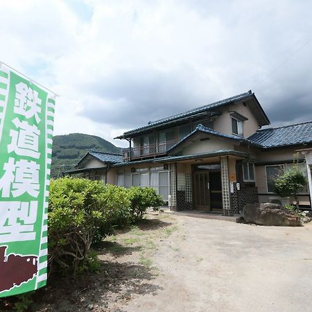 Tetsu No Ya Guesthouse For Railfans Fuefuki Extérieur photo